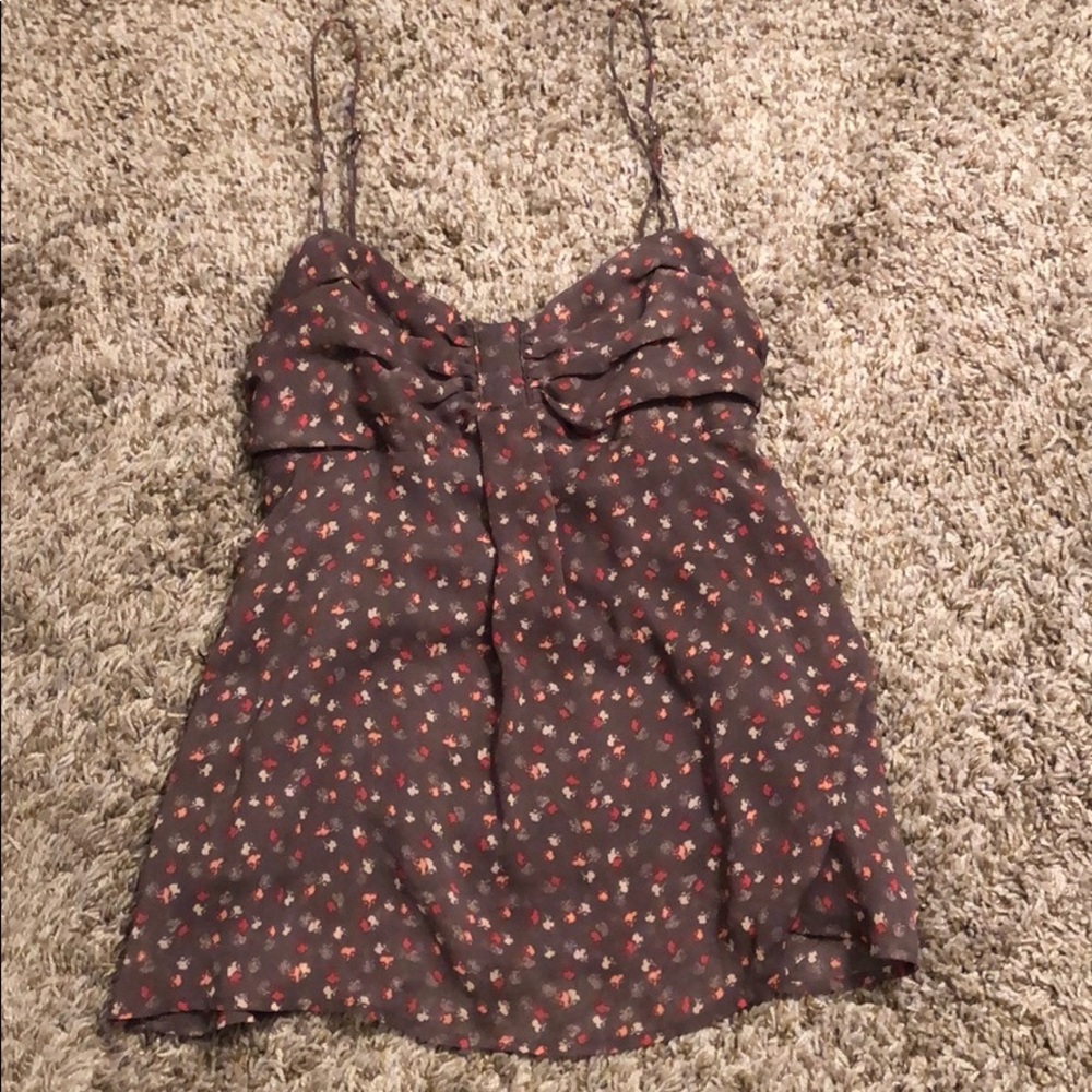 🌼4/$20 American Eagle Spaghetti shirt